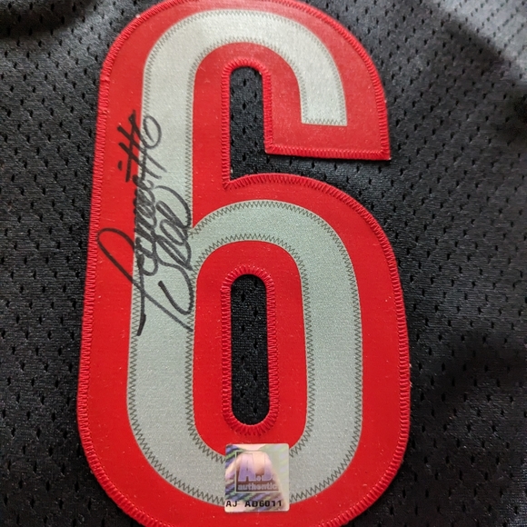 Autographed Raptors Jersey - Picture 2 of 4